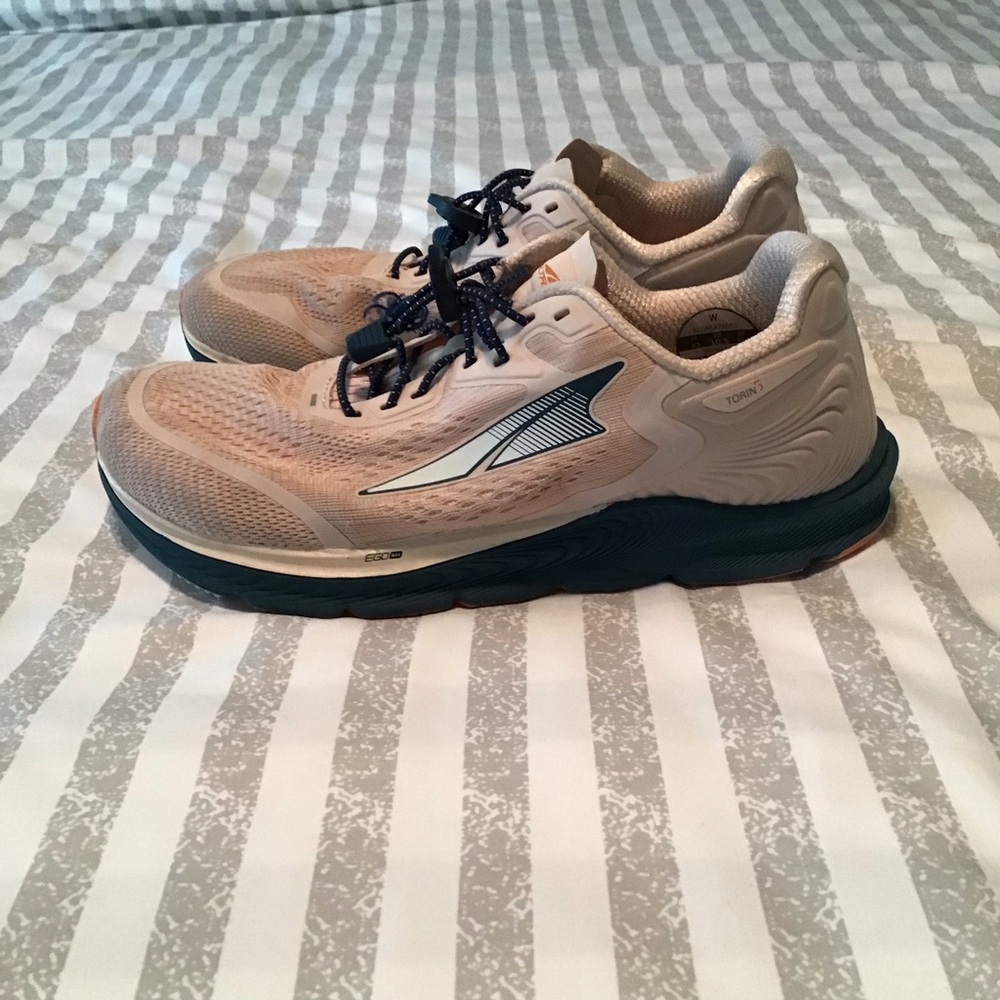Altra Women’s 10.5 Torin 5 Ego Max Athletic Sneakers - Picture 6 of 10